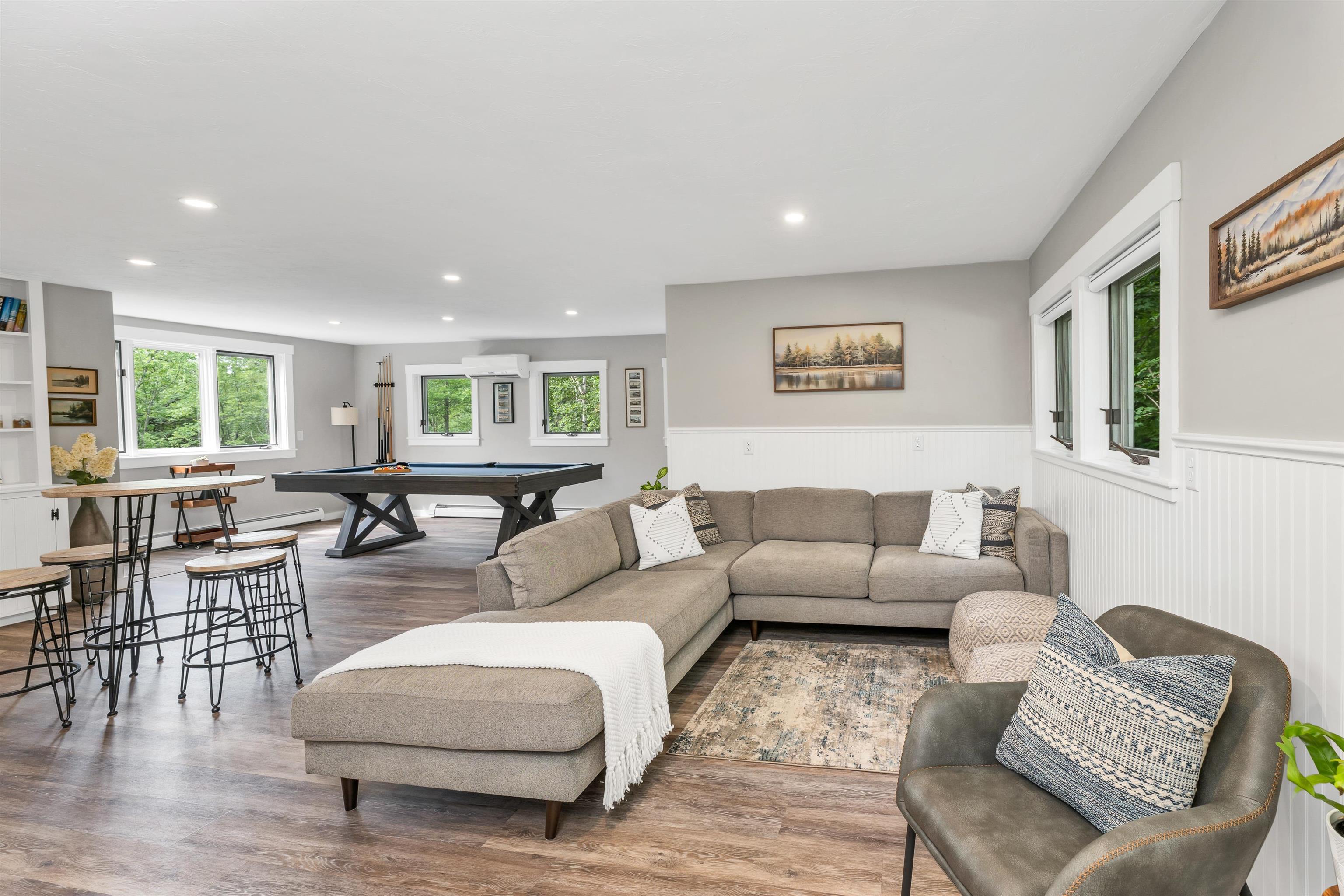 Meredith, New Hampshire, 03253, United States, 4 Bedrooms Bedrooms, ,5 BathroomsBathrooms,Residential,Pending,2045598