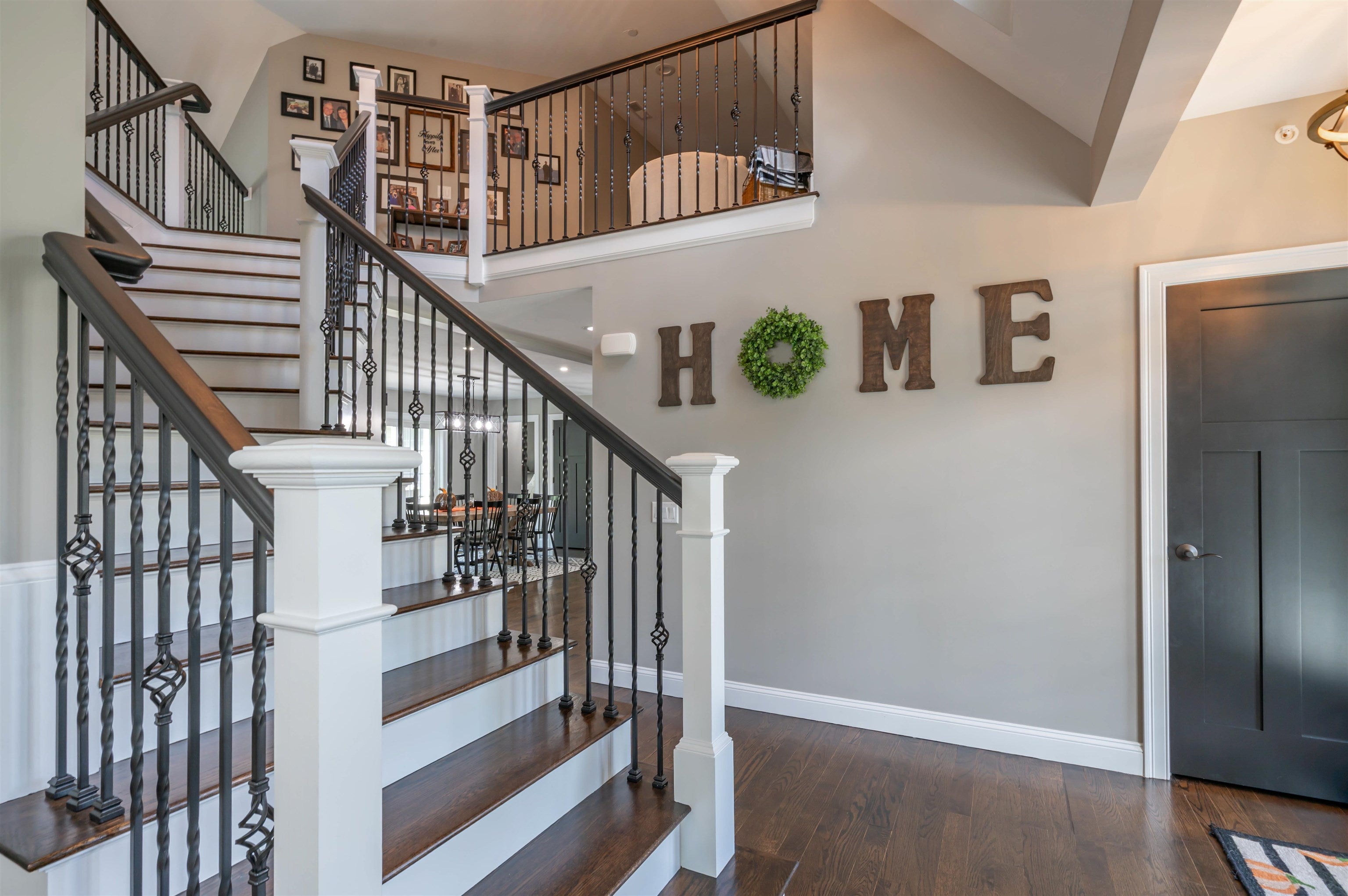 Hollis, New Hampshire, 03049, United States, 4 Bedrooms Bedrooms, ,3 BathroomsBathrooms,Residential,Active,1927665