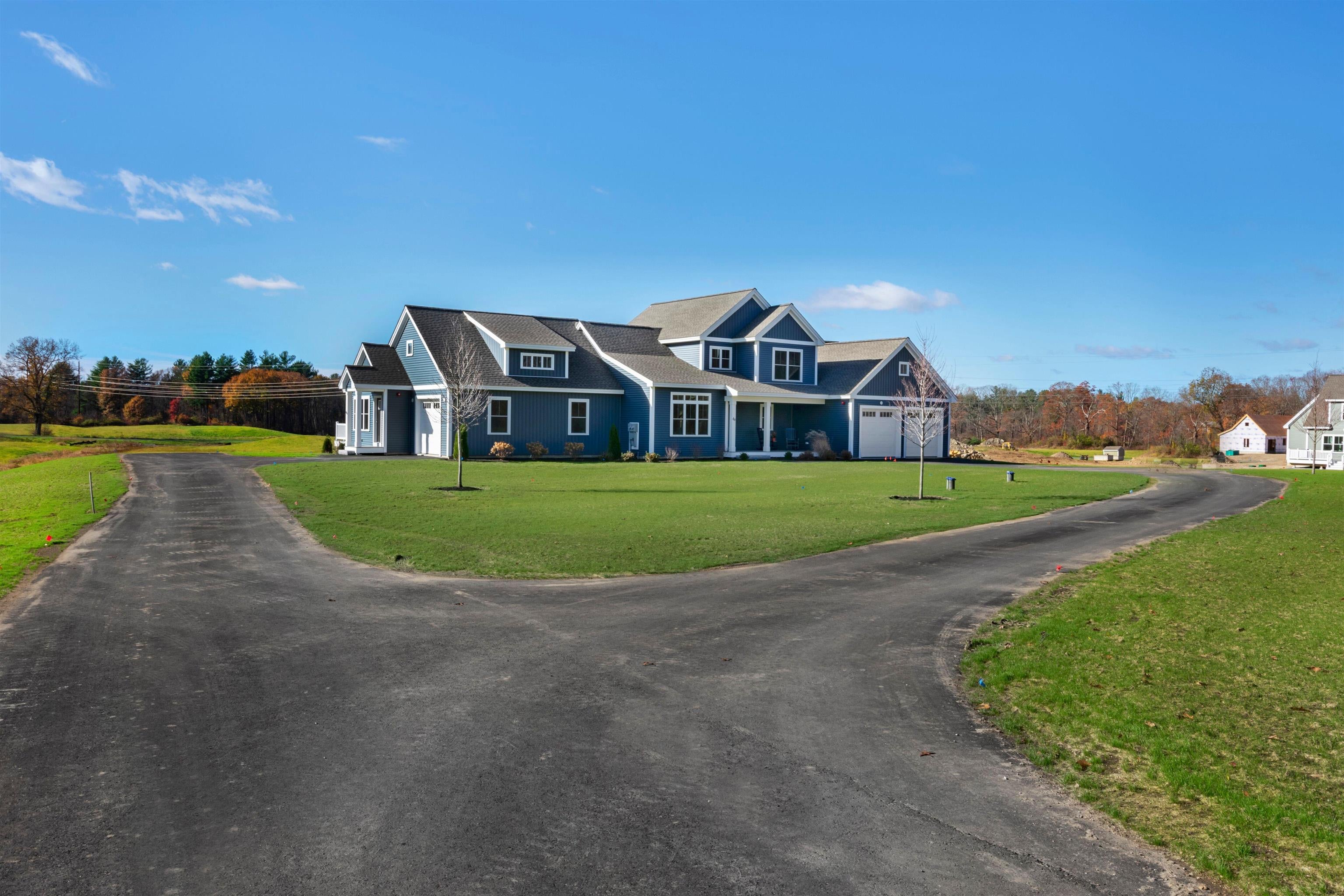 Hudson, New Hampshire, 03051, United States, 5 Bedrooms Bedrooms, ,4 BathroomsBathrooms,Residential,Active,1945207