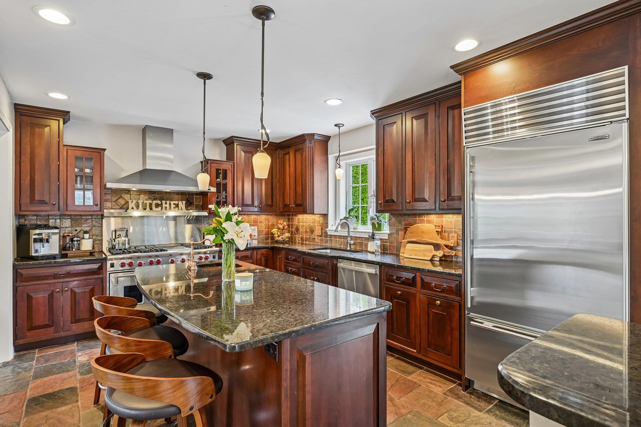 Windham, New Hampshire, 03087, United States, 4 Bedrooms Bedrooms, ,3 BathroomsBathrooms,Residential,Active,2044185