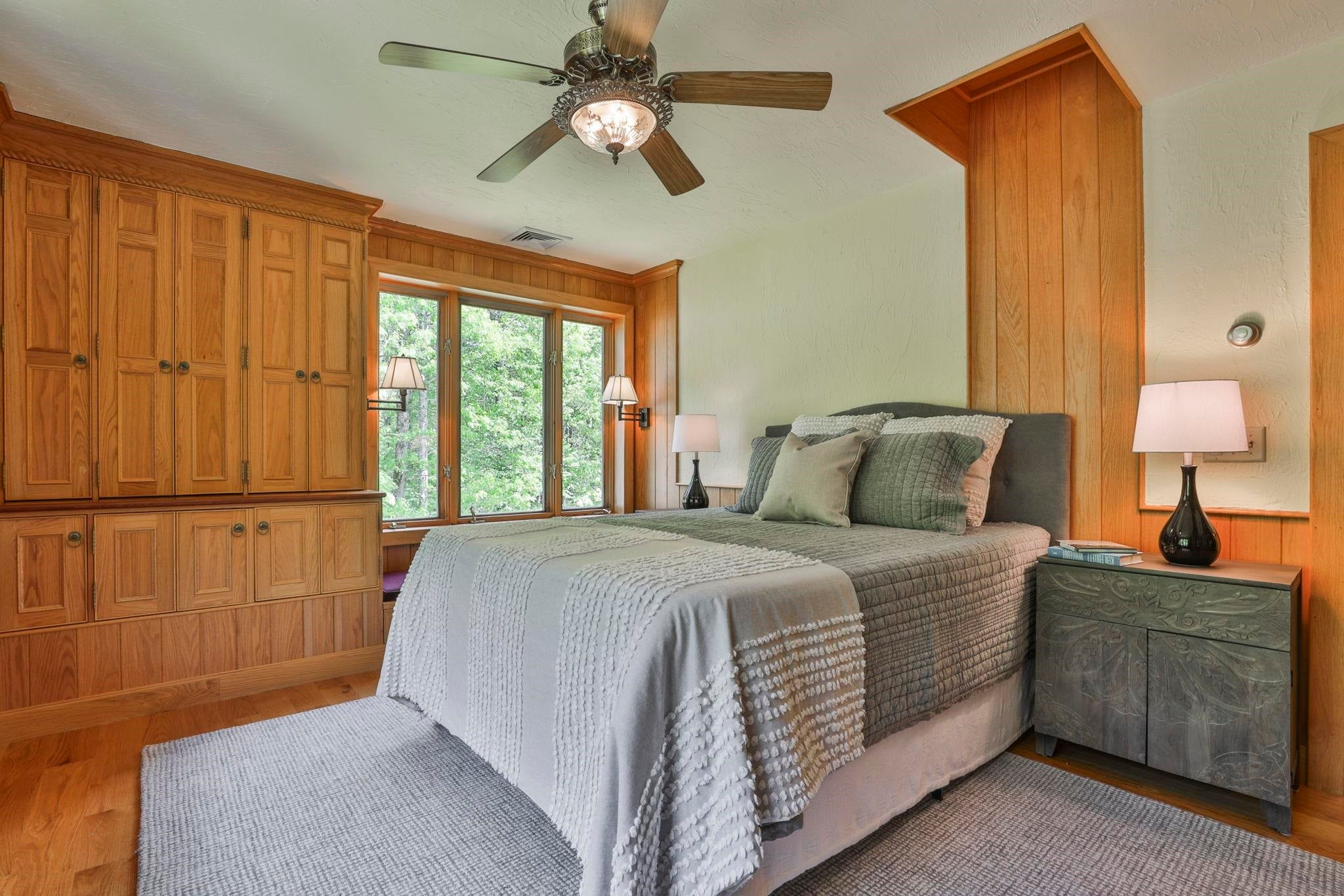 Wilton, New Hampshire, 03086, United States, 5 Bedrooms Bedrooms, ,4 BathroomsBathrooms,Residential,Active,2052126