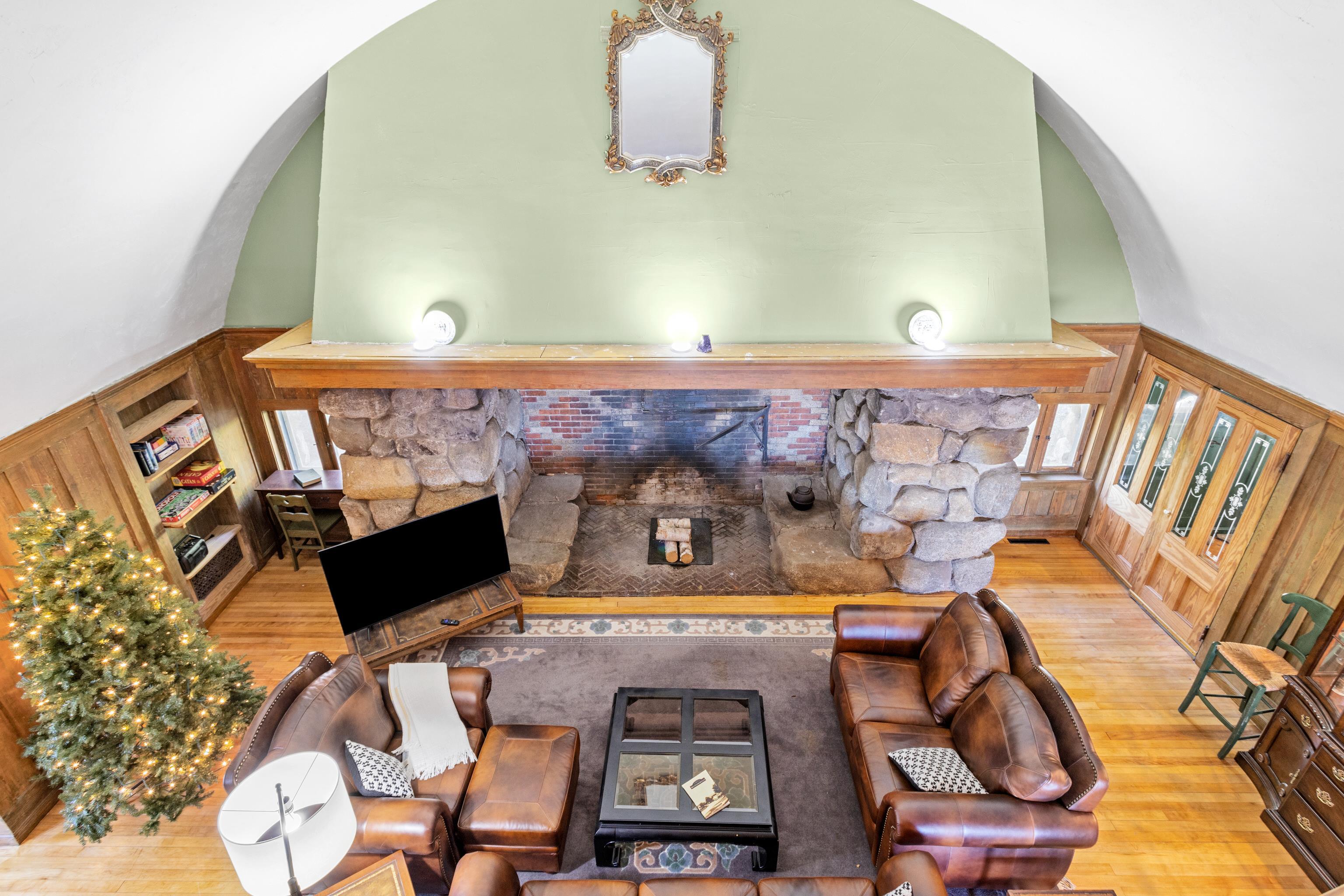 Moultonborough, New Hampshire, 03254, United States, 6 Bedrooms Bedrooms, ,3 BathroomsBathrooms,Residential,Active,1798037