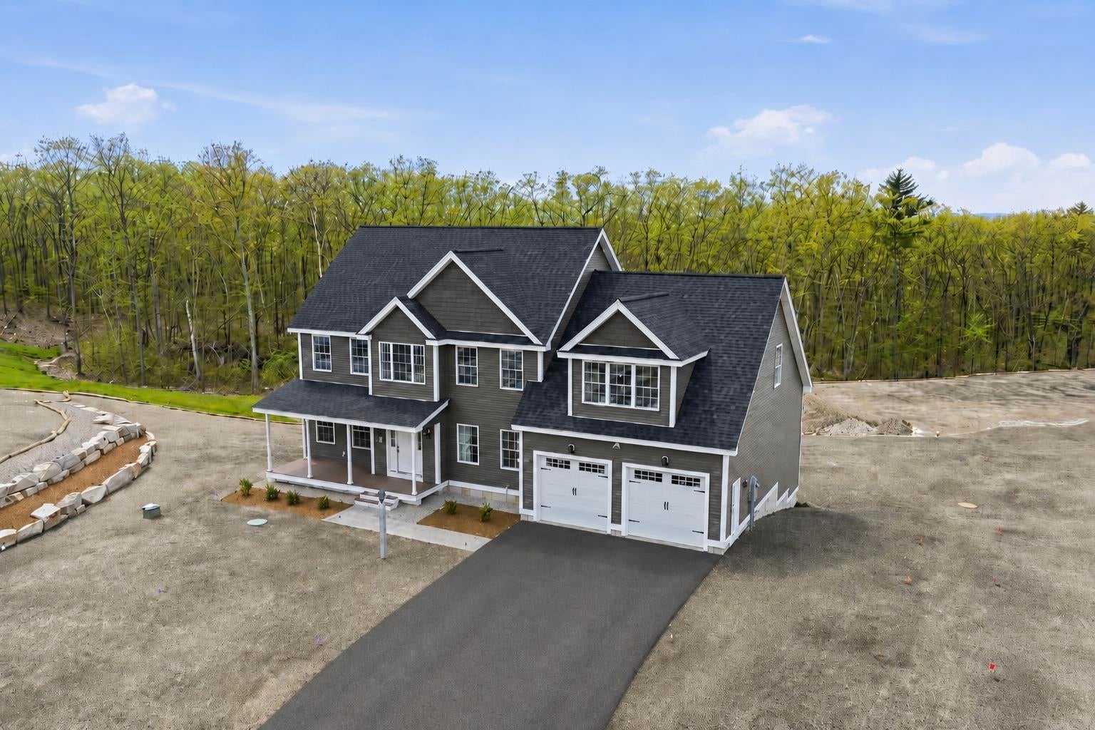 Derry, New Hampshire, 03038, United States, 4 Bedrooms Bedrooms, ,3 BathroomsBathrooms,Residential,Active,1992291