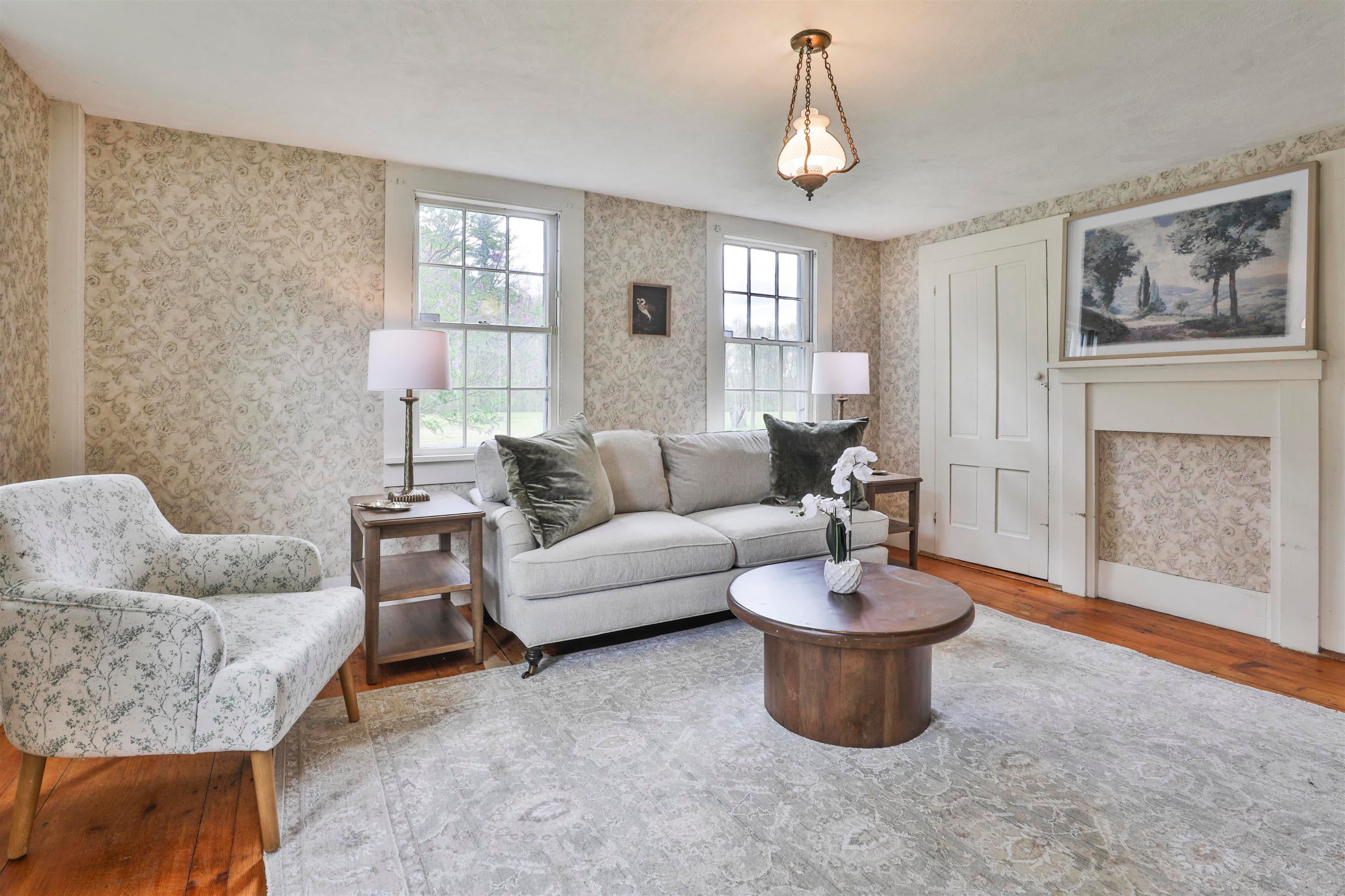 Derry, New Hampshire, 03038, United States, 3 Bedrooms Bedrooms, ,2 BathroomsBathrooms,Residential,Pending,2045748