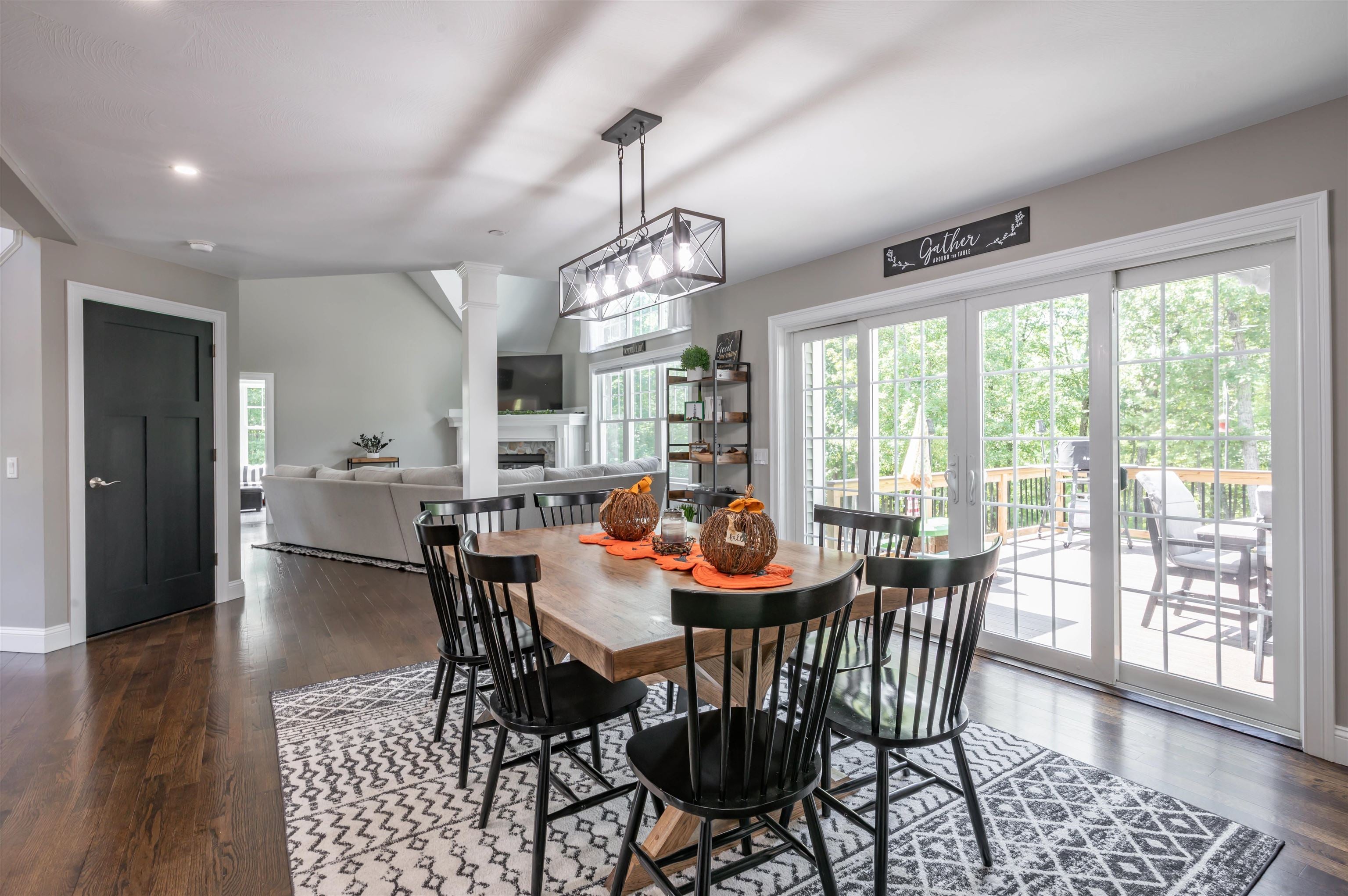 Hollis, New Hampshire, 03049, United States, 4 Bedrooms Bedrooms, ,3 BathroomsBathrooms,Residential,Active,1927665