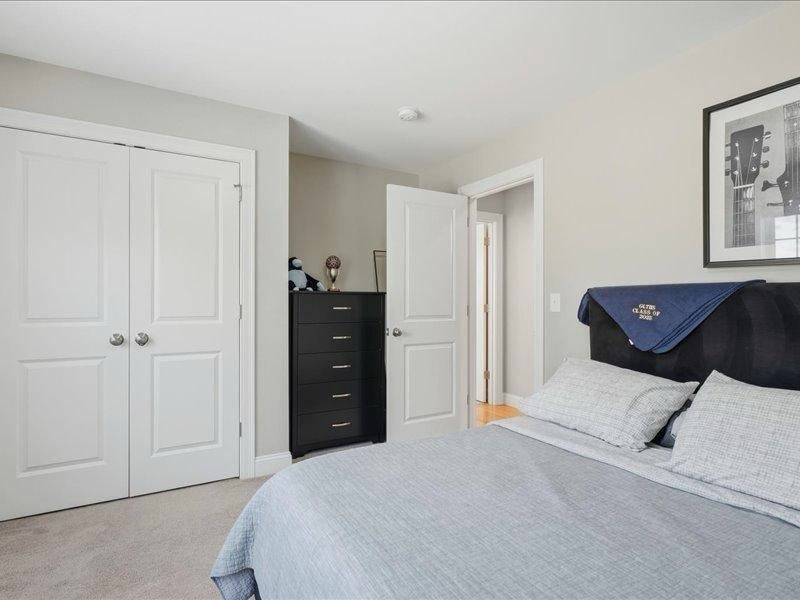 Pelham, New Hampshire, 03076, United States, 3 Bedrooms Bedrooms, ,3 BathroomsBathrooms,Residential,Active,2007950