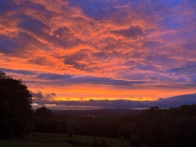 Sullivan, New Hampshire, 03445, United States, 5 Bedrooms Bedrooms, ,4 BathroomsBathrooms,Residential,Active,2052047