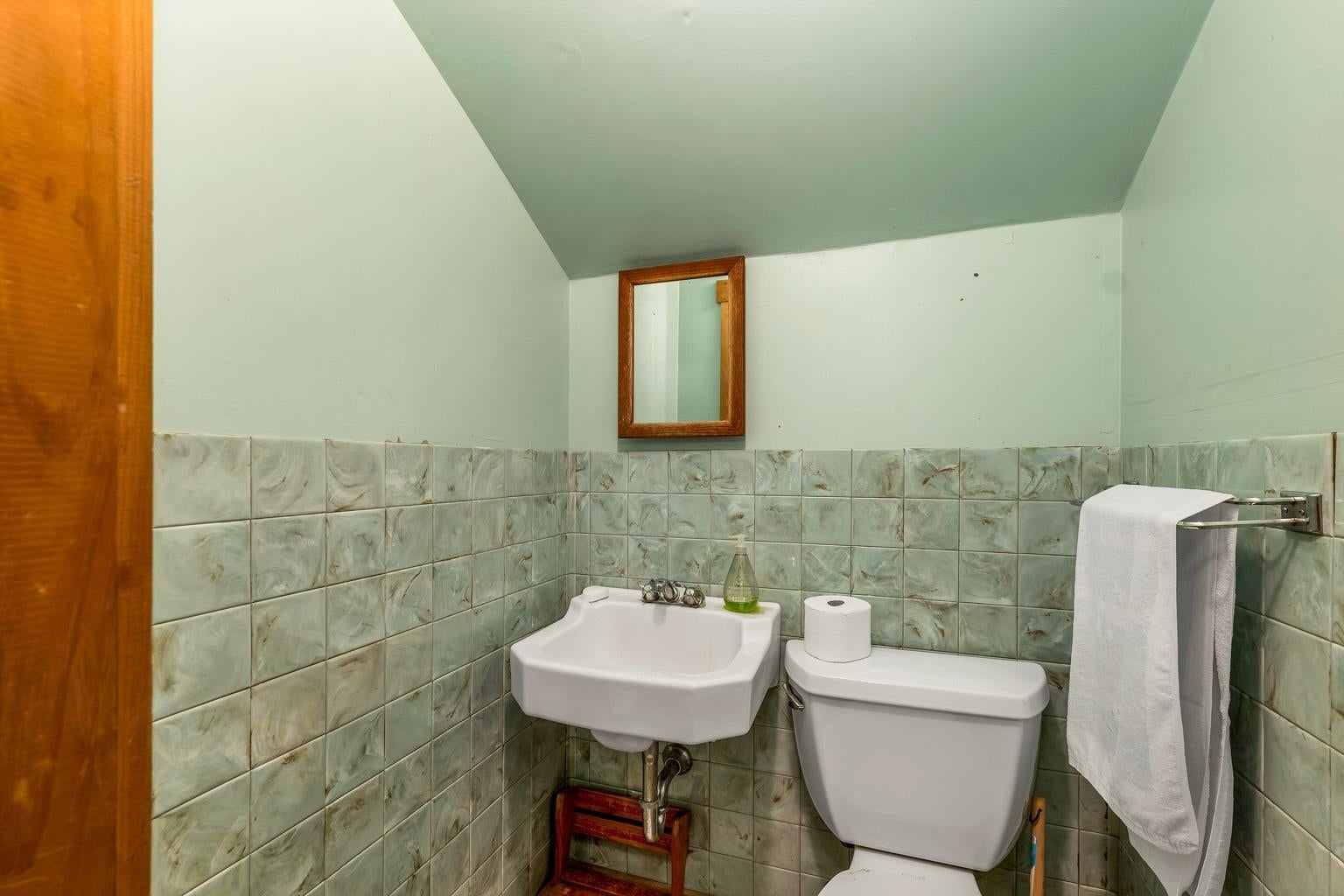 Holderness, New Hampshire, 03245, United States, 4 Bedrooms Bedrooms, ,4 BathroomsBathrooms,Residential,Active,1945064