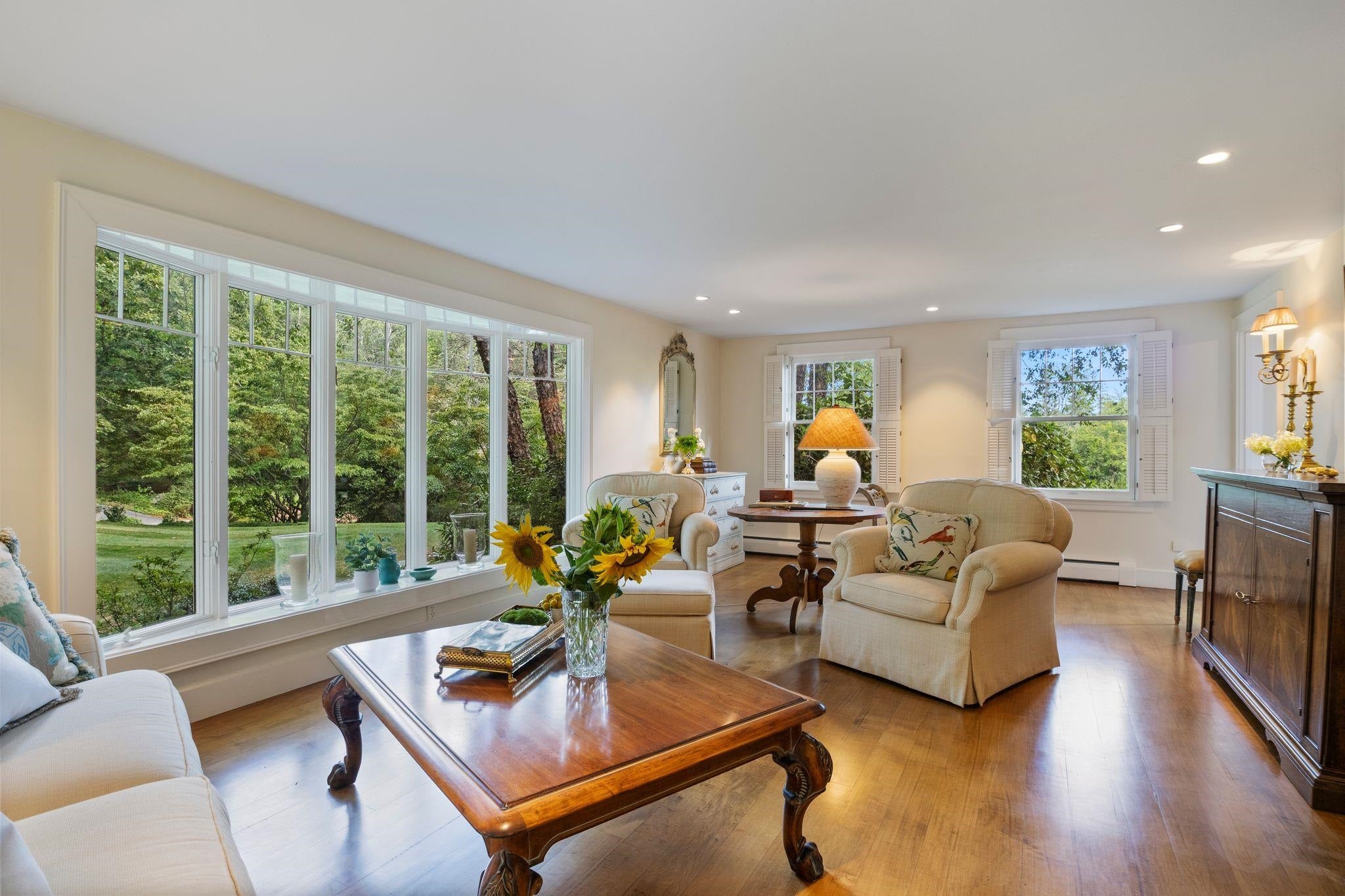 Hampton Falls, New Hampshire, 03844, United States, 4 Bedrooms Bedrooms, ,4 BathroomsBathrooms,Residential,Pending,2006809