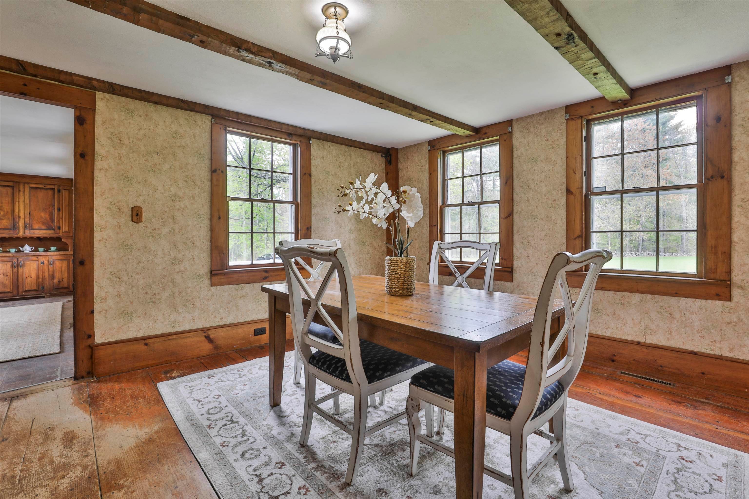 Derry, New Hampshire, 03038, United States, 3 Bedrooms Bedrooms, ,2 BathroomsBathrooms,Residential,Pending,2045748
