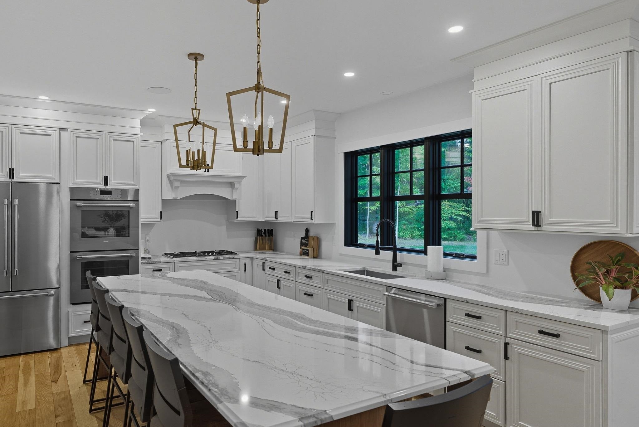 Hollis, New Hampshire, 03049, United States, 4 Bedrooms Bedrooms, ,3 BathroomsBathrooms,Residential,Active,1945249