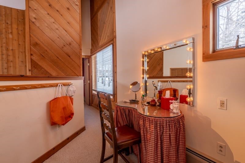 Peru, Vermont, 05152, United States, 5 Bedrooms Bedrooms, ,5 BathroomsBathrooms,Residential,Active,2014570