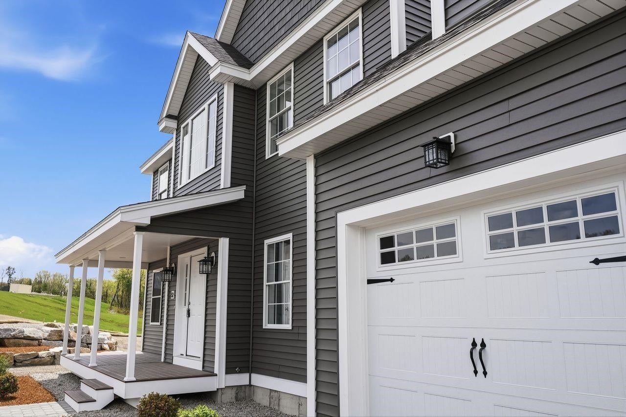 Derry, New Hampshire, 03038, United States, 4 Bedrooms Bedrooms, ,3 BathroomsBathrooms,Residential,Active,1992291