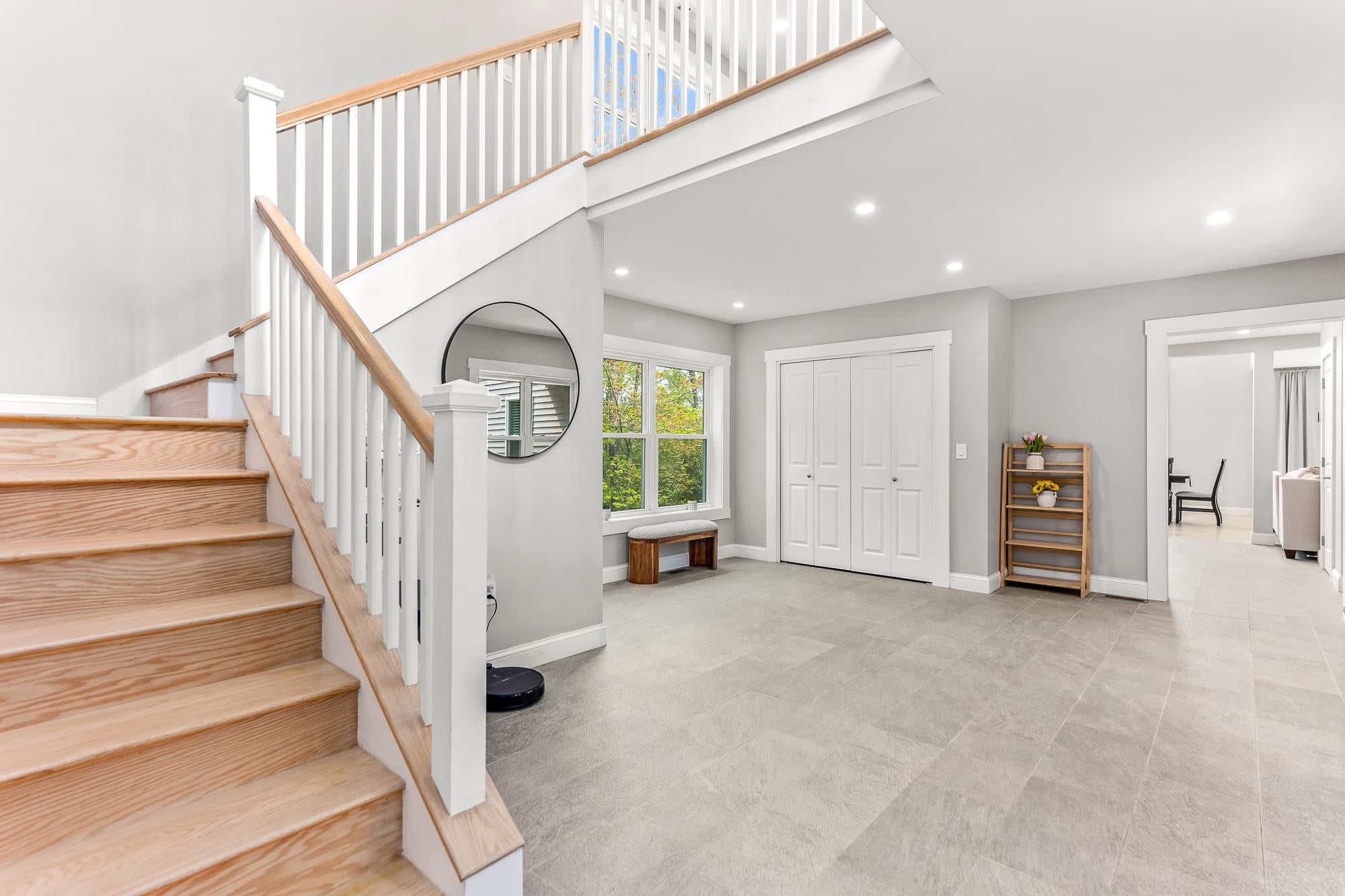 Thornton, New Hampshire, 03285, United States, 5 Bedrooms Bedrooms, ,6 BathroomsBathrooms,Residential,Active,1797970