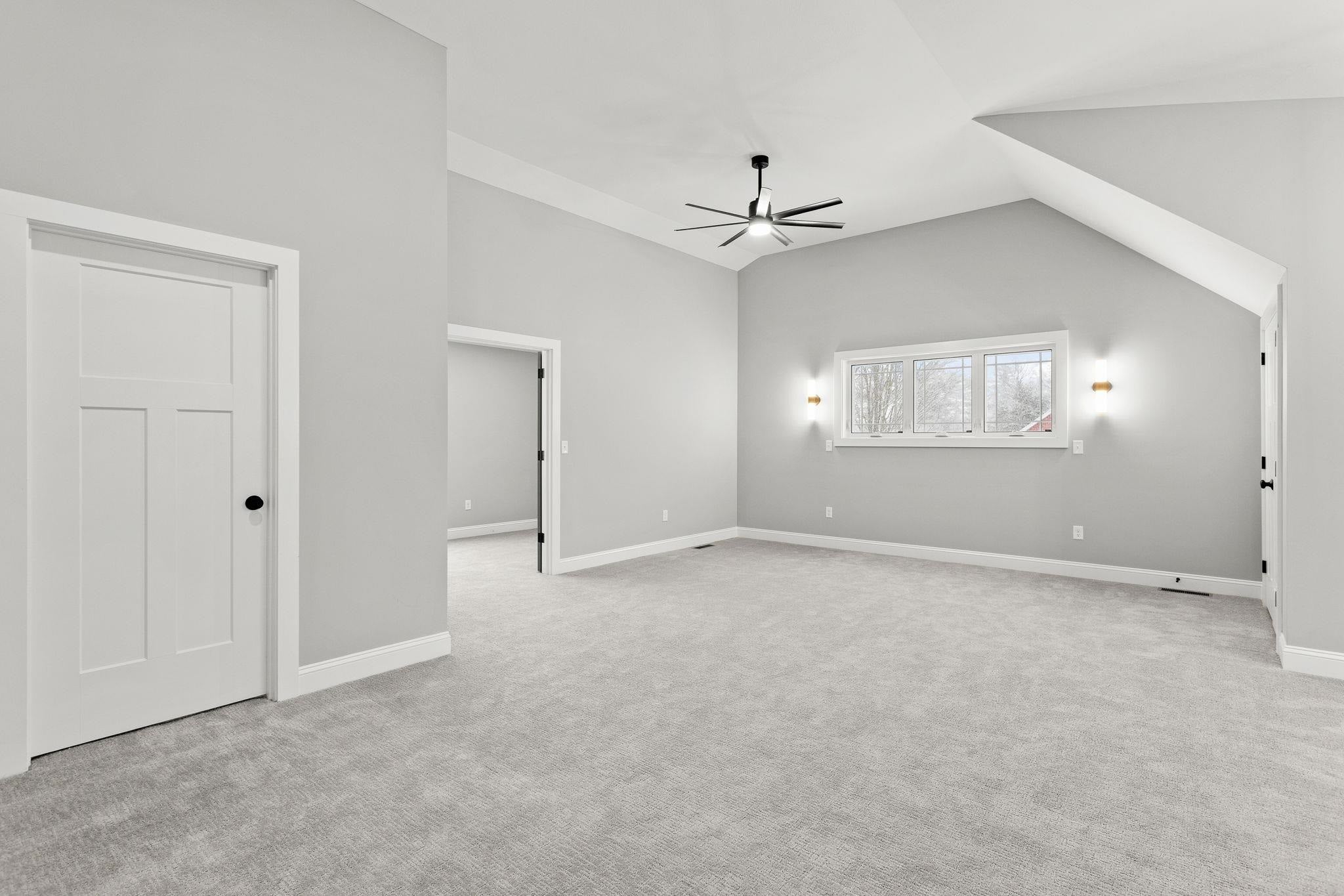 Auburn, New Hampshire, 03032, United States, 4 Bedrooms Bedrooms, ,4 BathroomsBathrooms,Residential,Active,2001063