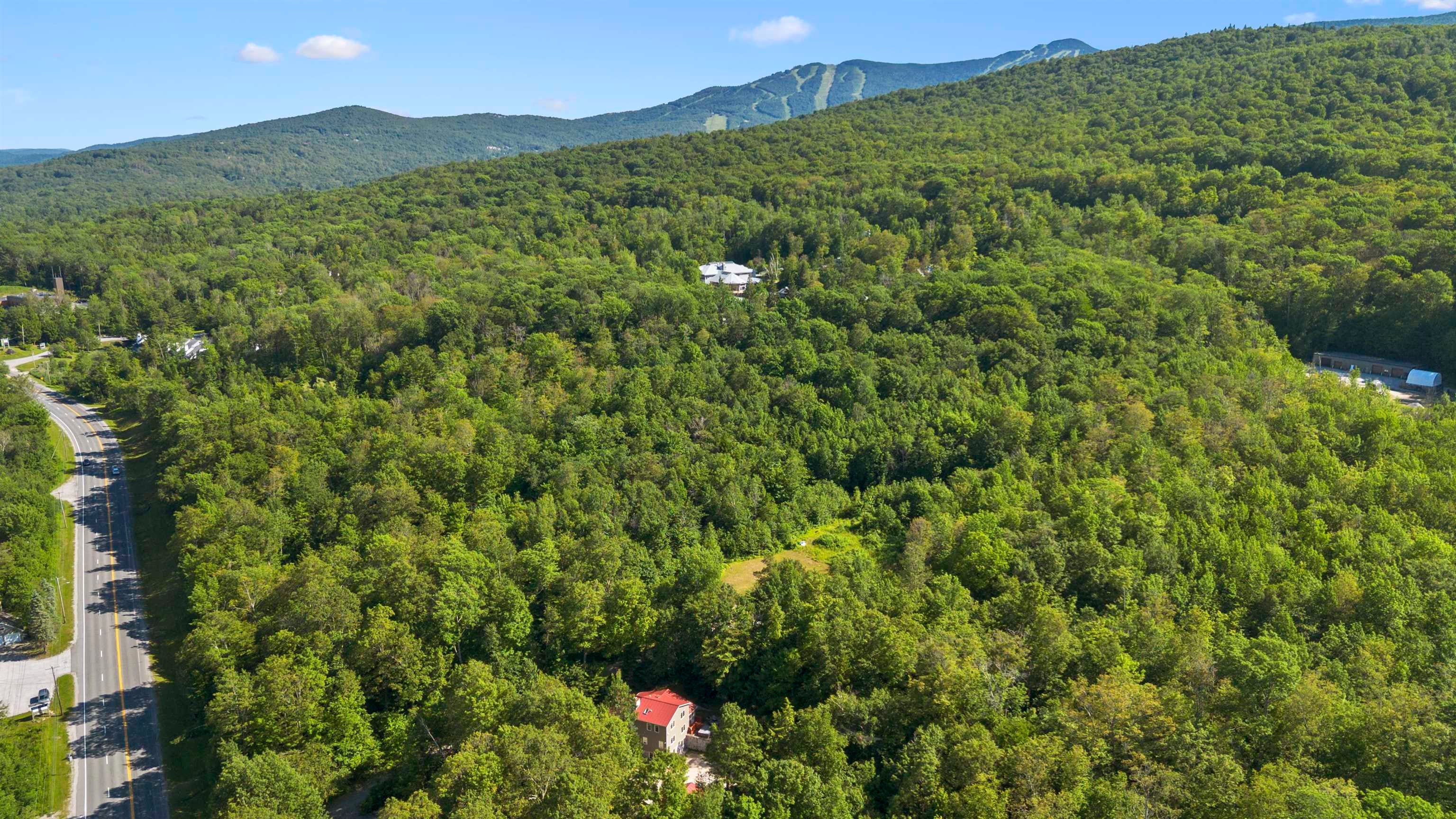 Killington, Vermont, 05751, United States, 3 Bedrooms Bedrooms, ,3 BathroomsBathrooms,Residential,Active,1884979