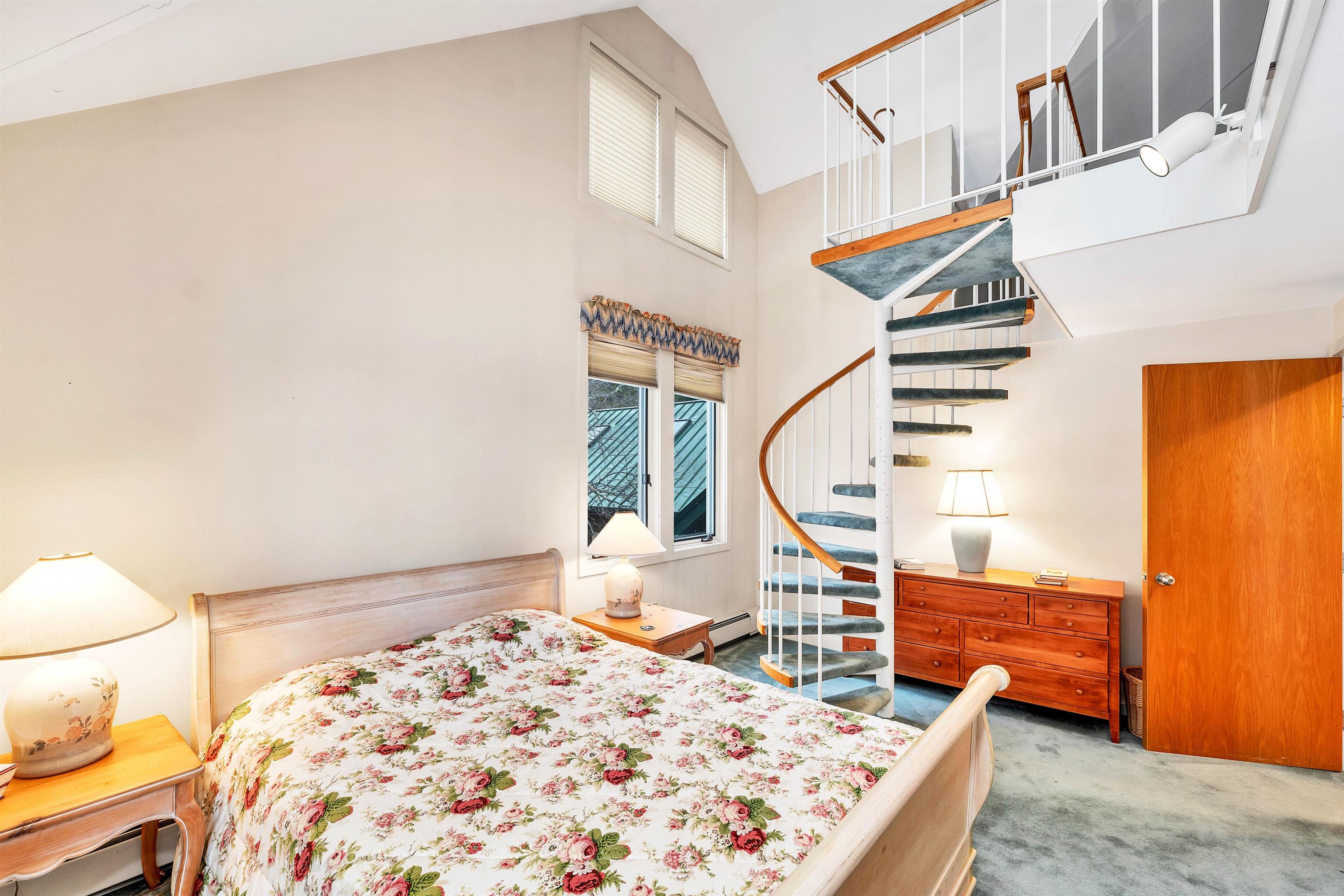 Hebron, New Hampshire, 03241, United States, 4 Bedrooms Bedrooms, ,4 BathroomsBathrooms,Residential,Pending,2009160