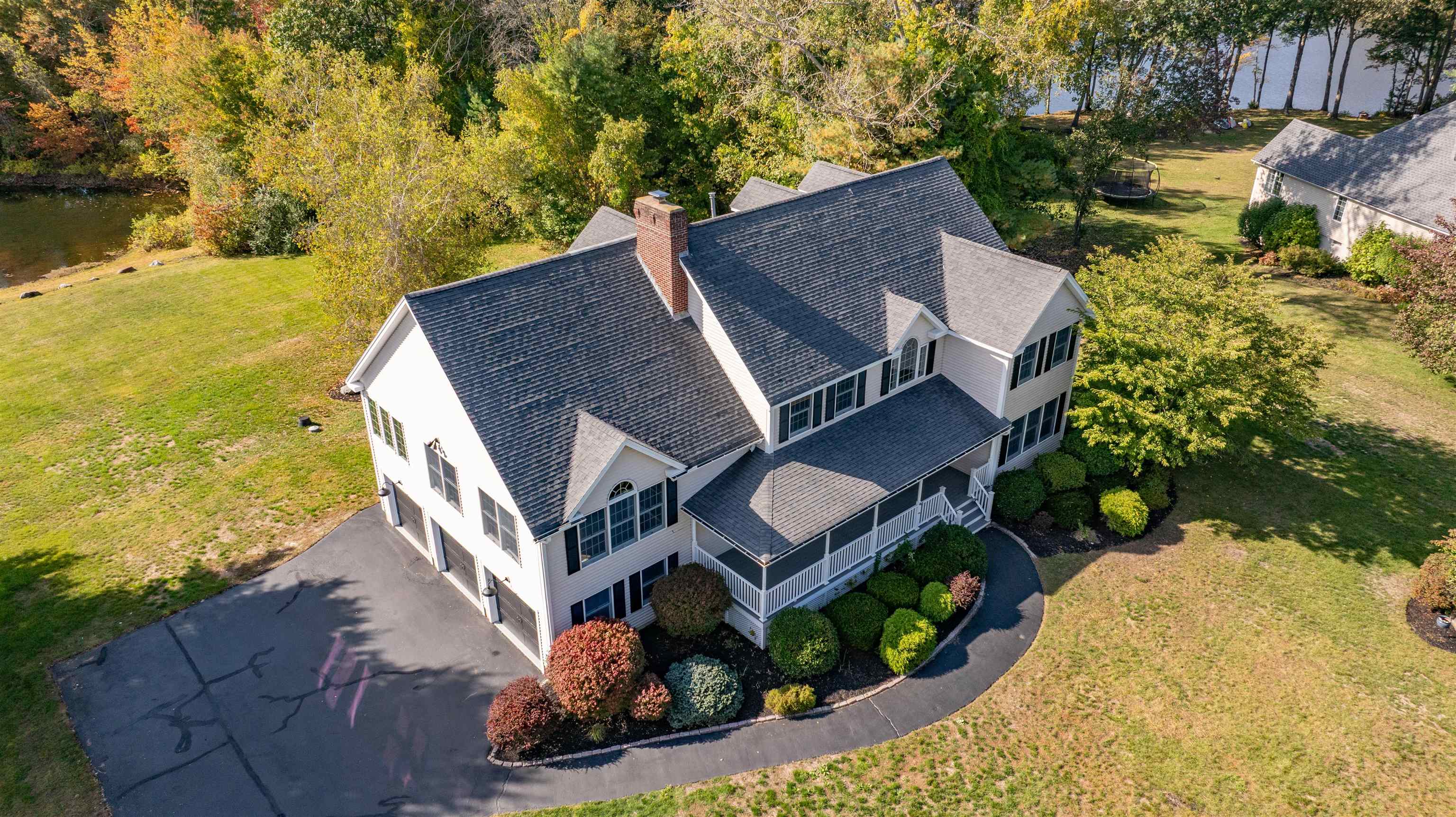 Salem, New Hampshire, 03079, United States, 4 Bedrooms Bedrooms, ,4 BathroomsBathrooms,Residential,Active,1953671