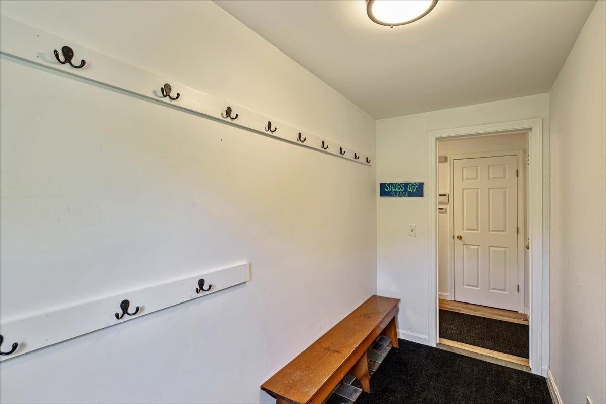 Warren, Vermont, 05674, United States, 5 Bedrooms Bedrooms, ,4 BathroomsBathrooms,Residential,Active,1843881