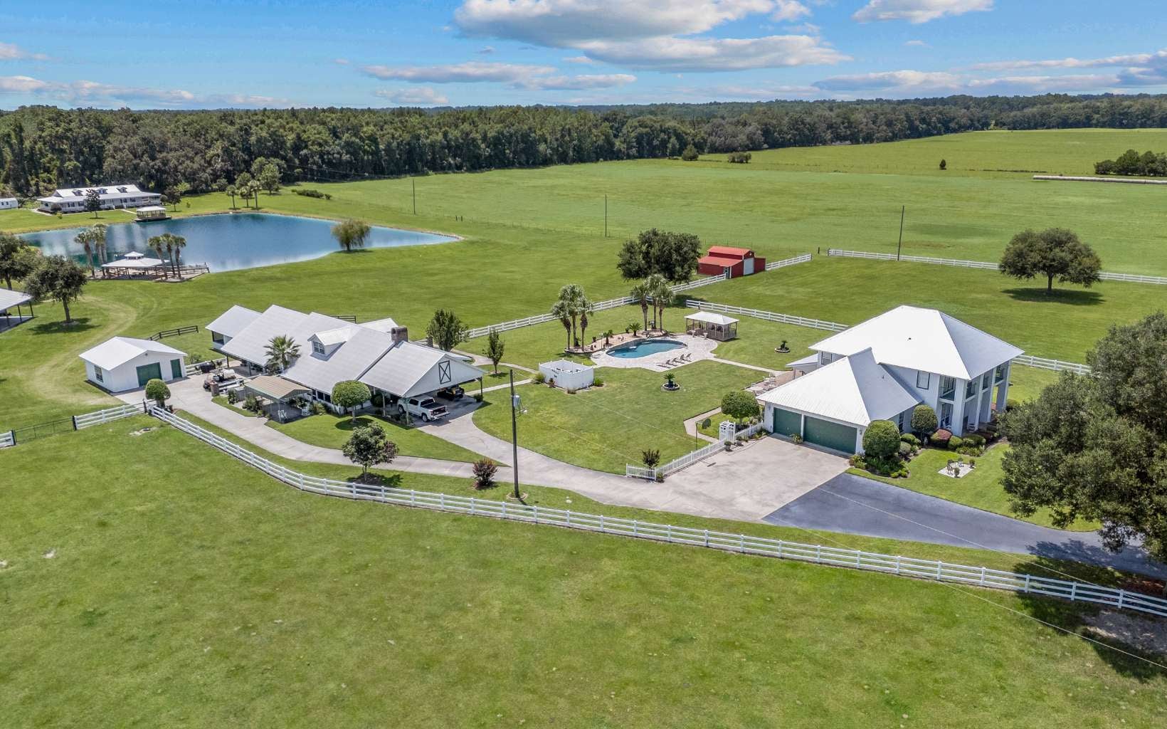 Lake City, Florida, 32024, United States, 3 Bedrooms Bedrooms, ,4 BathroomsBathrooms,Residential,Active,1926914