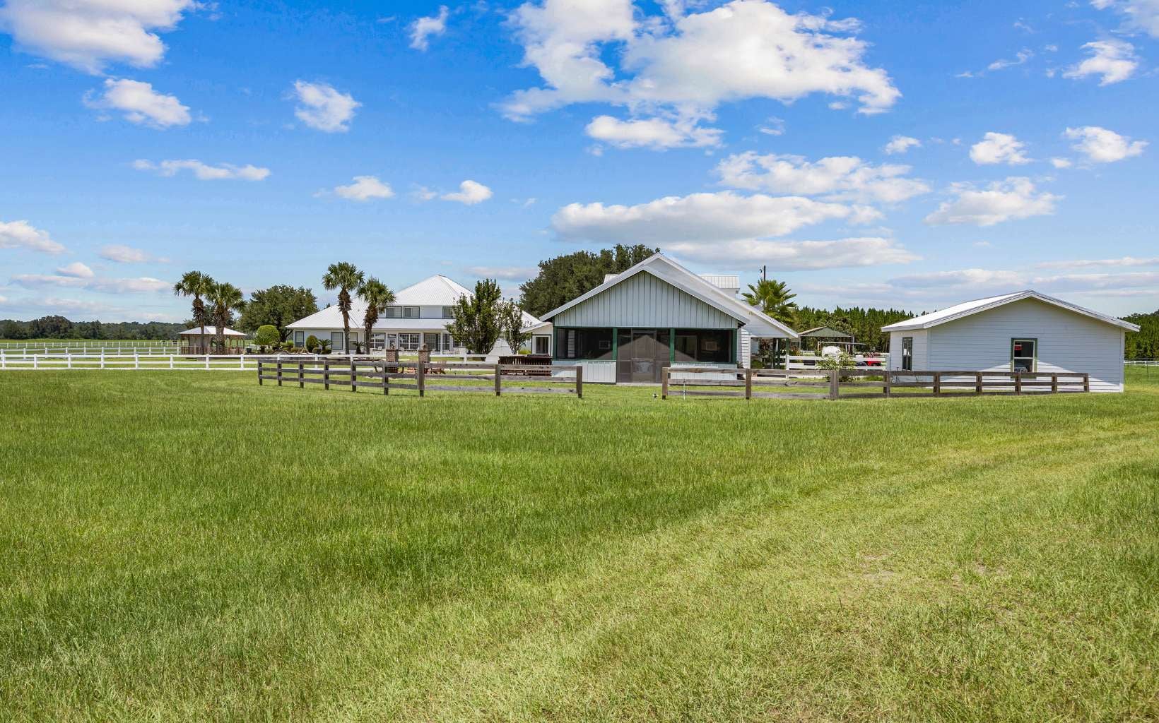 Lake City, Florida, 32024, United States, 3 Bedrooms Bedrooms, ,4 BathroomsBathrooms,Residential,Active,1926914