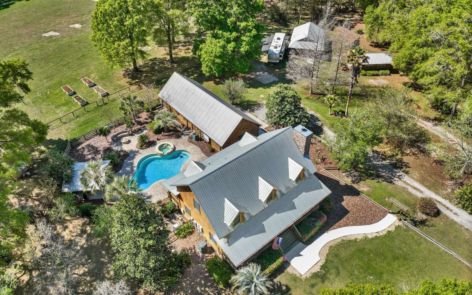 High Springs, Florida, 32643, United States, 5 Bedrooms Bedrooms, ,4 BathroomsBathrooms,Residential,Active,1926900