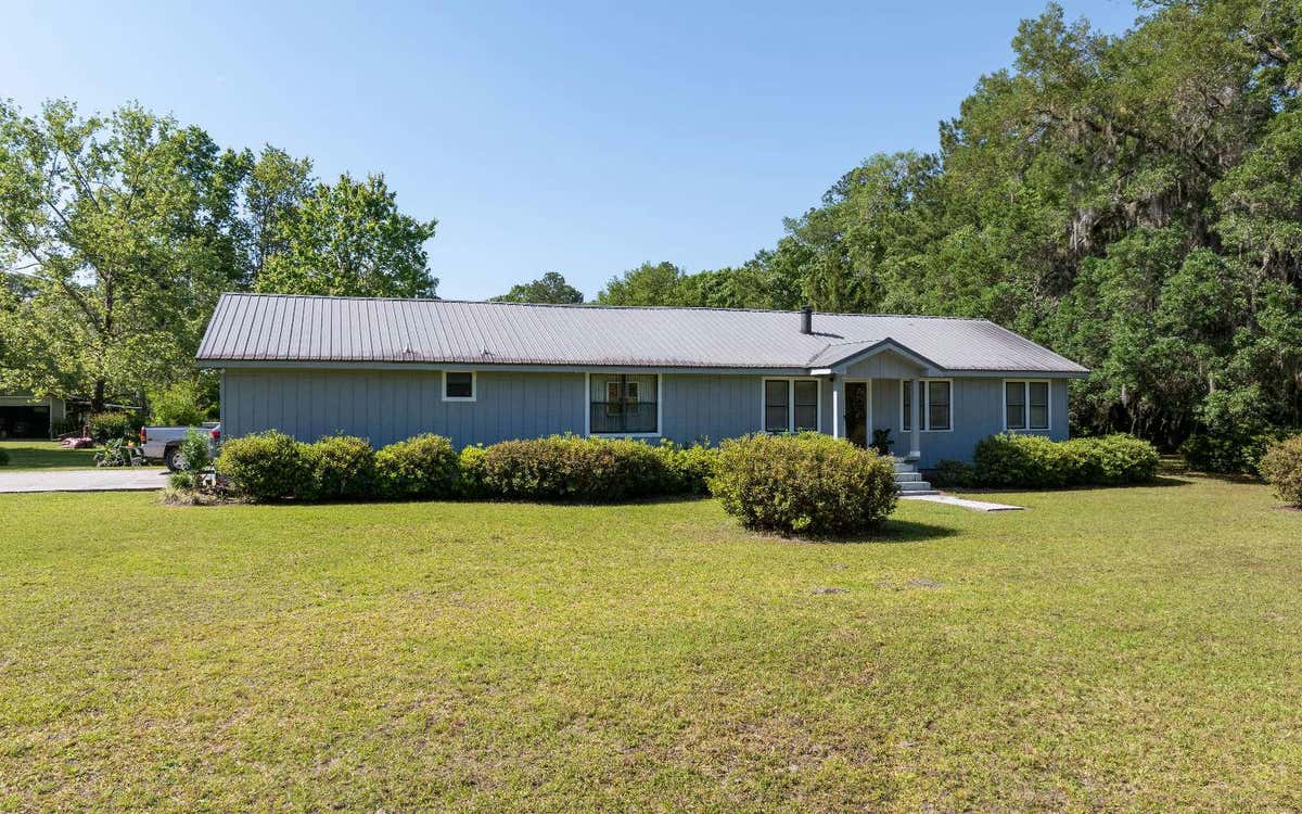 138 SE BEULAH TYRE LN, LAKE CITY, FL 32025, photo 1 of 61