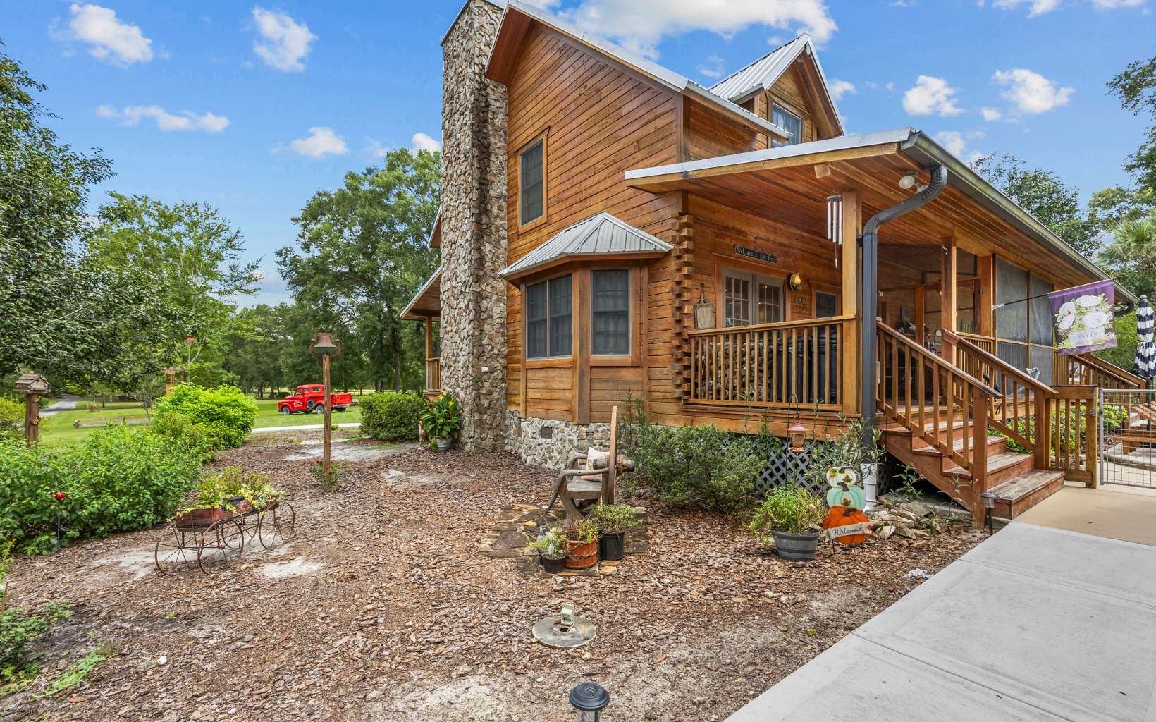 High Springs, Florida, 32643, United States, 5 Bedrooms Bedrooms, ,4 BathroomsBathrooms,Residential,Active,1926900