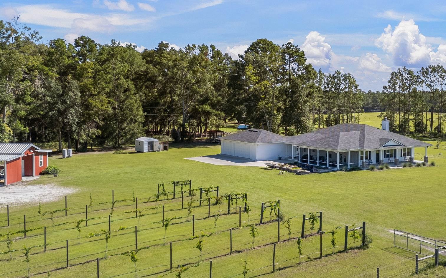 Wellborn, Florida, 32094, United States, 5 Bedrooms Bedrooms, ,3 BathroomsBathrooms,Residential,Active,1905112