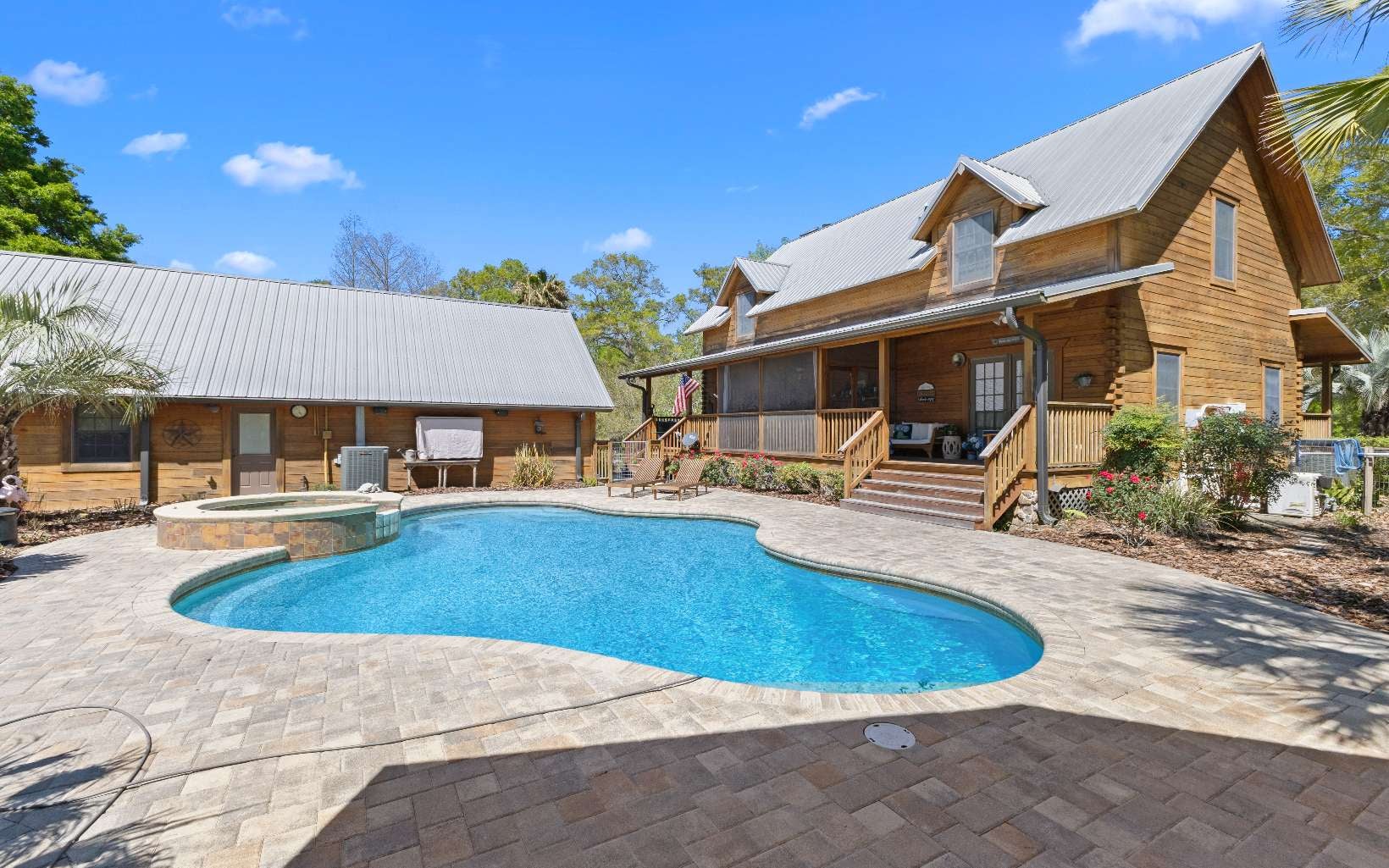 High Springs, Florida, 32643, United States, 5 Bedrooms Bedrooms, ,4 BathroomsBathrooms,Residential,Active,1926900