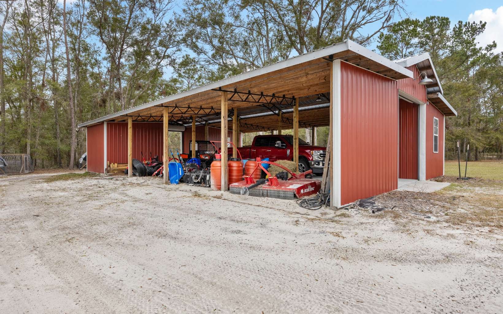 Wellborn, Florida, 32094, United States, 5 Bedrooms Bedrooms, ,3 BathroomsBathrooms,Residential,Active,1905112