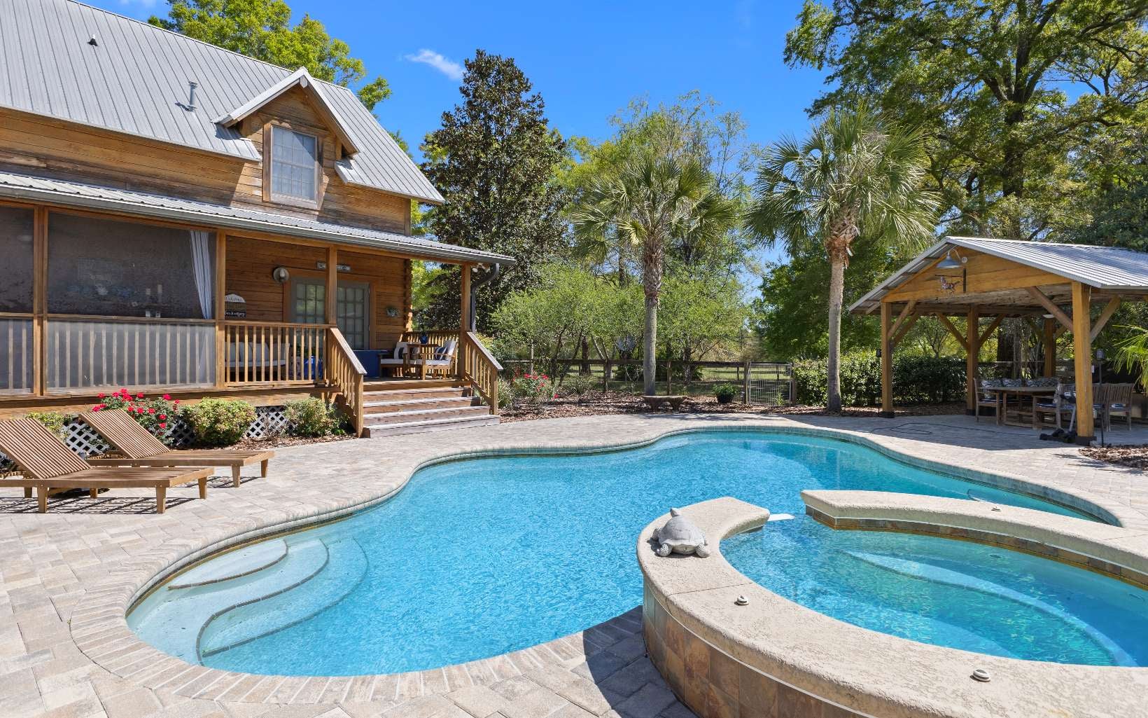 High Springs, Florida, 32643, United States, 5 Bedrooms Bedrooms, ,4 BathroomsBathrooms,Residential,Active,1926900