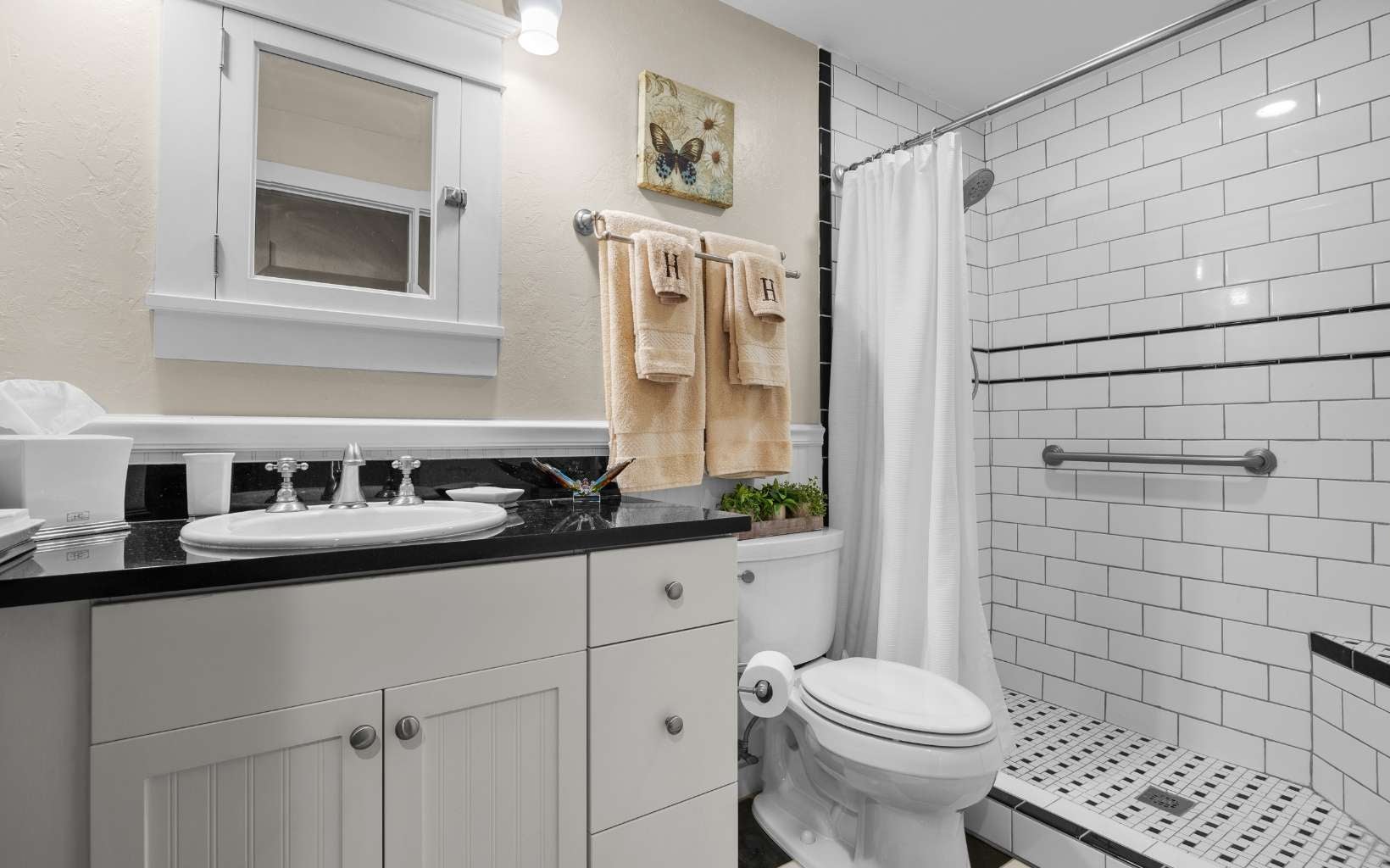 High Springs, Florida, 32643, United States, 5 Bedrooms Bedrooms, ,4 BathroomsBathrooms,Residential,Active,1926900