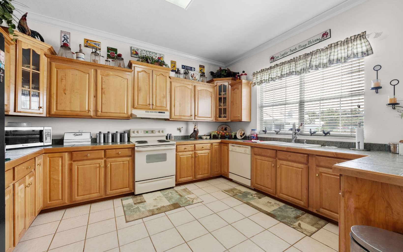 Lake City, Florida, 32024, United States, 3 Bedrooms Bedrooms, ,4 BathroomsBathrooms,Residential,Active,1926914