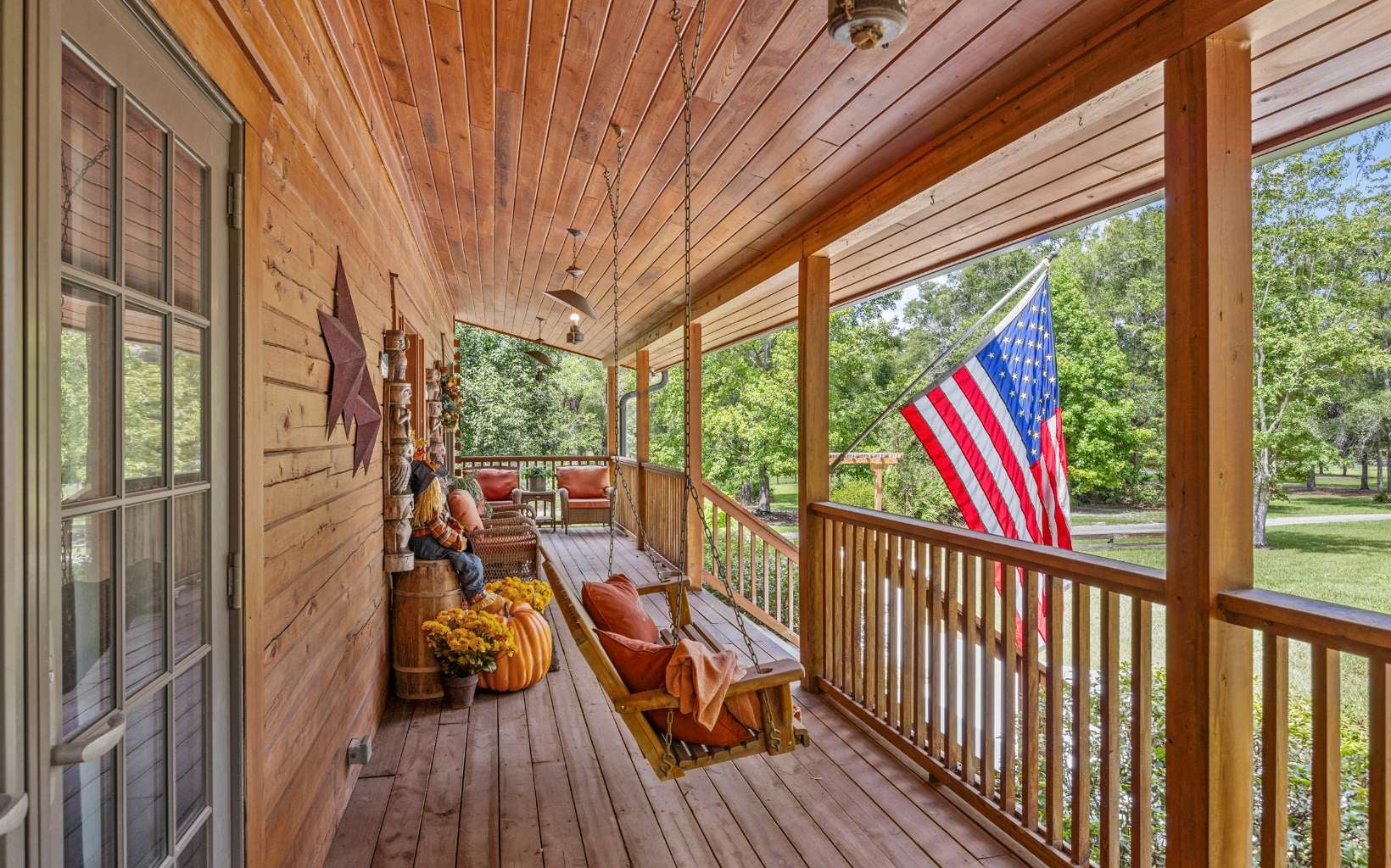 High Springs, Florida, 32643, United States, 5 Bedrooms Bedrooms, ,4 BathroomsBathrooms,Residential,Active,1926900