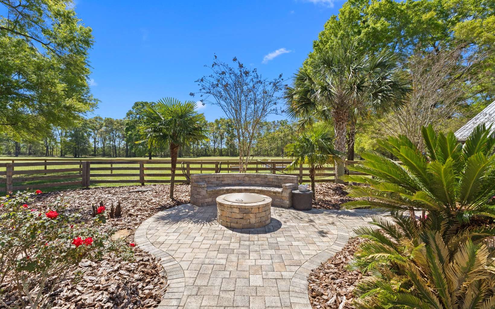 High Springs, Florida, 32643, United States, 5 Bedrooms Bedrooms, ,4 BathroomsBathrooms,Residential,Active,1926900