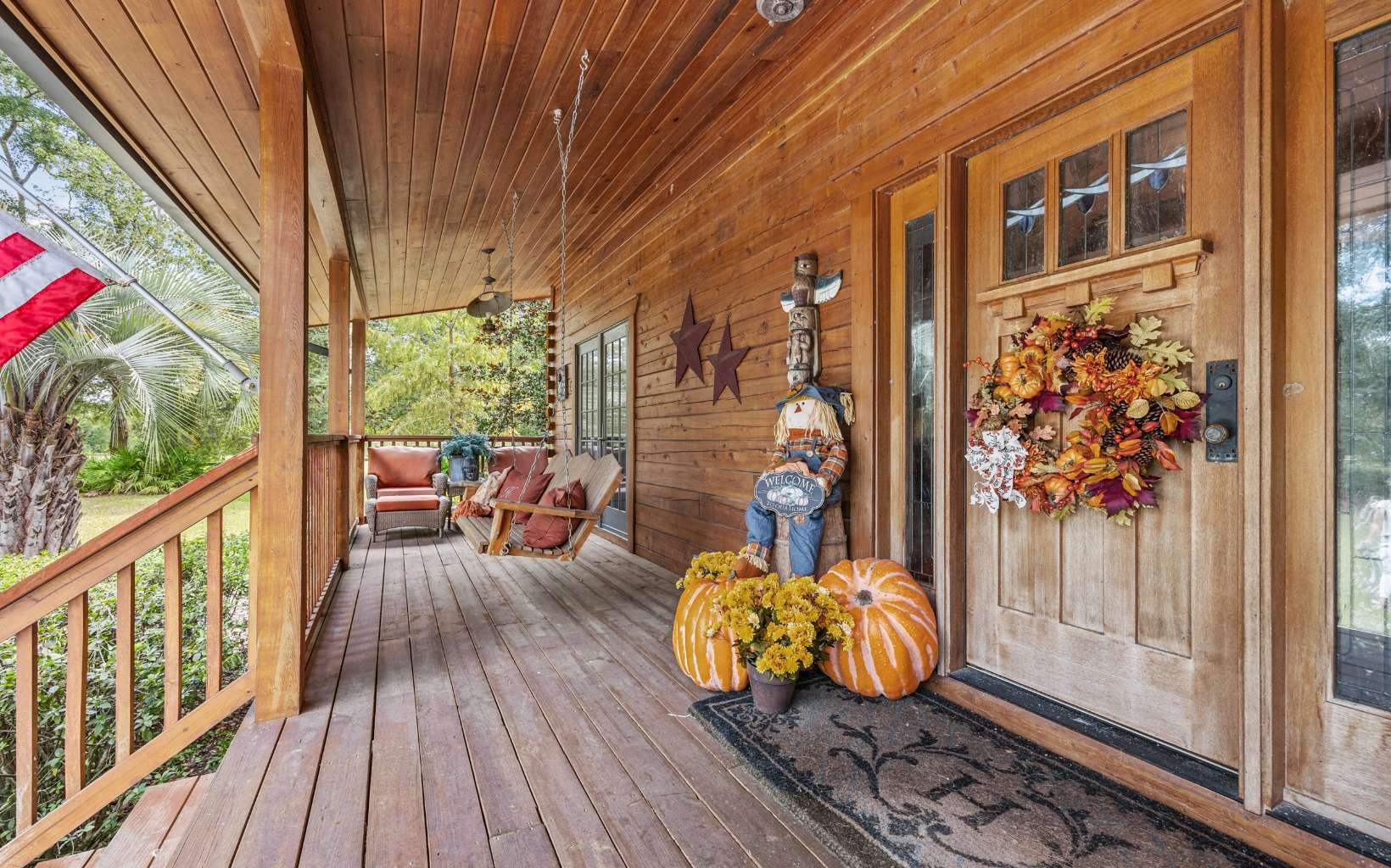 High Springs, Florida, 32643, United States, 5 Bedrooms Bedrooms, ,4 BathroomsBathrooms,Residential,Active,1926900