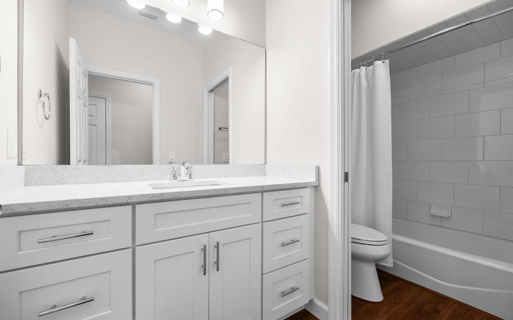 Wellborn, Florida, 32094, United States, 5 Bedrooms Bedrooms, ,3 BathroomsBathrooms,Residential,Active,1905112