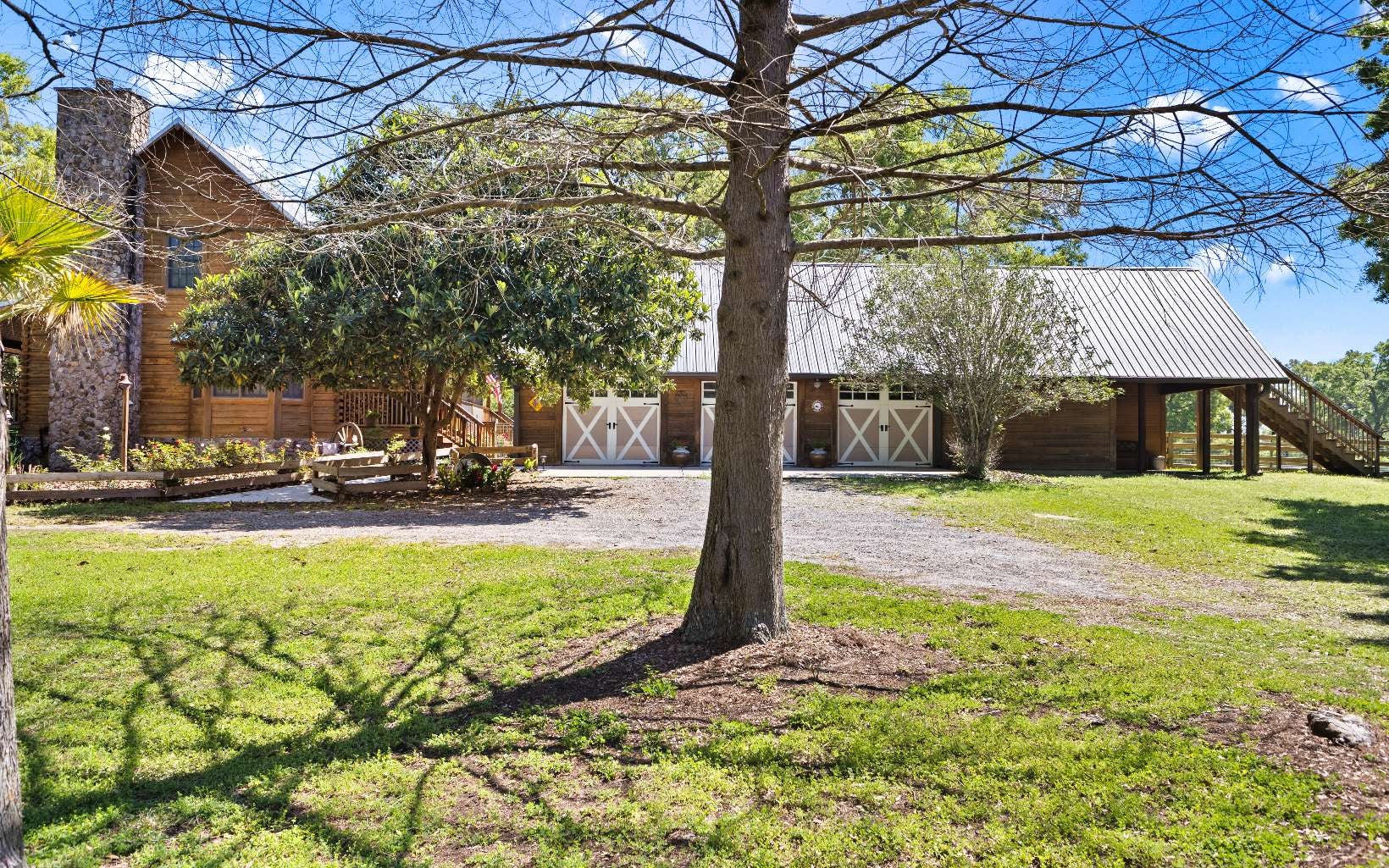 High Springs, Florida, 32643, United States, 5 Bedrooms Bedrooms, ,4 BathroomsBathrooms,Residential,Active,1926900