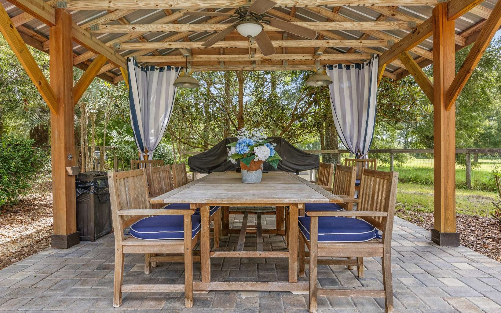 High Springs, Florida, 32643, United States, 5 Bedrooms Bedrooms, ,4 BathroomsBathrooms,Residential,Active,1926900