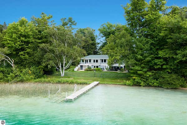 12446 S WEST BAY SHORE DR, TRAVERSE CITY, MI 49684 - Image 1