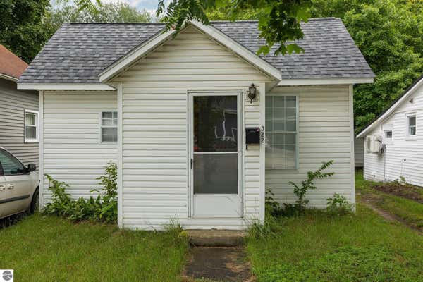 322 N CHESTNUT ST, REED CITY, MI 49677 - Image 1