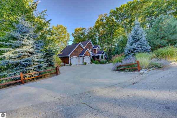 1031 S BAY VIEW TRL, SUTTONS BAY, MI 49682 - Image 1