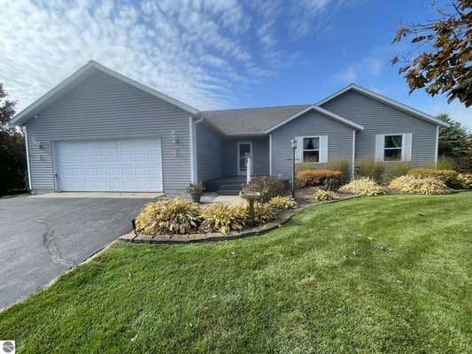 3107 TAMARA CIR, GRAWN, MI 49637 - Image 1