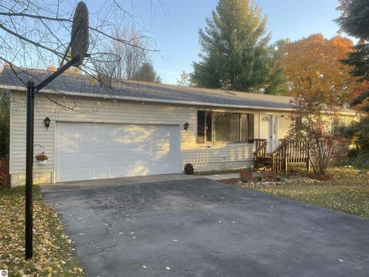 1544 GREEN LAWN DR, GRAWN, MI 49637 - Image 1