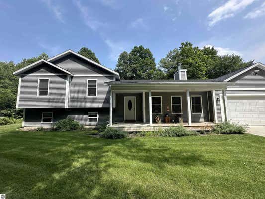 3341 REYNOLDS RD, INTERLOCHEN, MI 49643 - Image 1