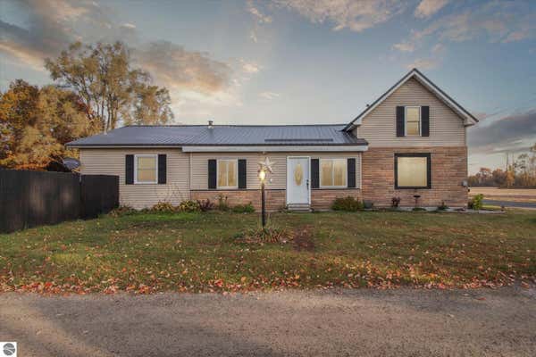 10678 CEDAR ST, SUMNER, MI 48889 - Image 1