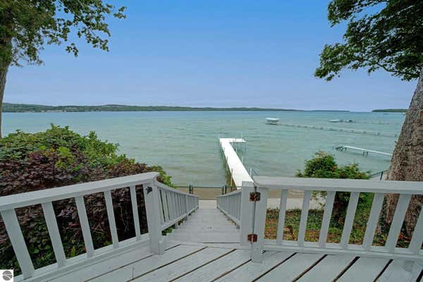 632 S STONY POINT RD, SUTTONS BAY, MI 49682 - Image 1