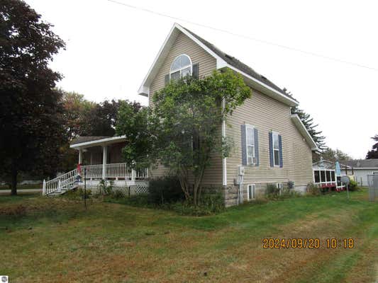 200 W FRANKLIN ST, EAST TAWAS, MI 48730, photo 4 of 31