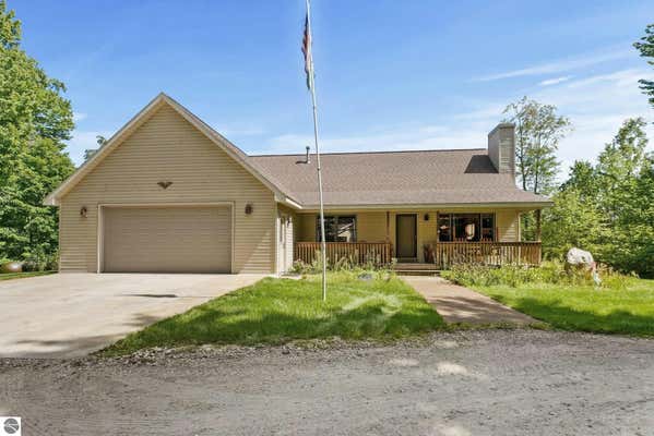 6390 EAGLE VALLEY DR, GRAWN, MI 49637 - Image 1